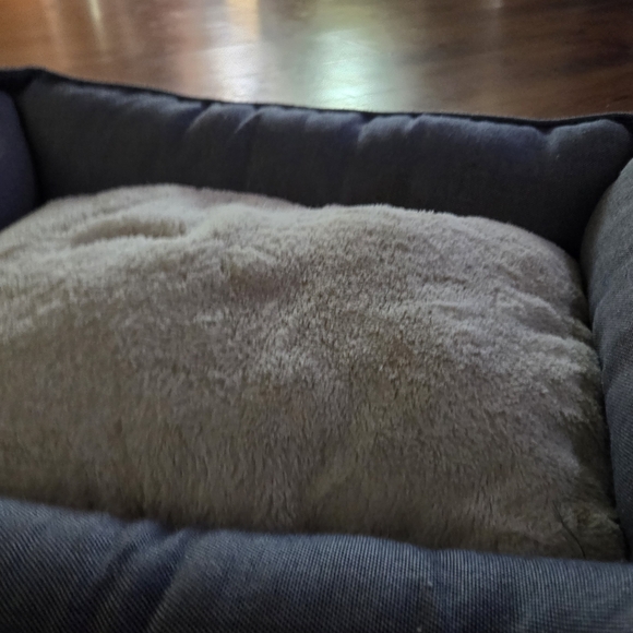 Small kennel bed and insert bed